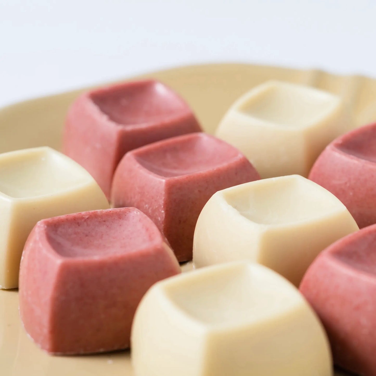 ホワイト、ストロベリー各4袋セット